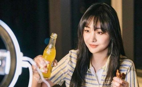 圈内爆料钟美美是谁扮演的,揭秘网络红人钟美美扮演者之谜